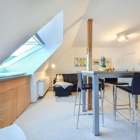 아파트 Germania 15 *